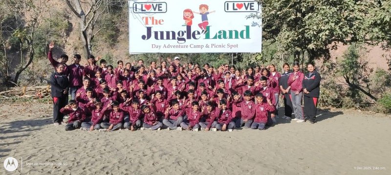 Students on a picnic and adventure camp outing